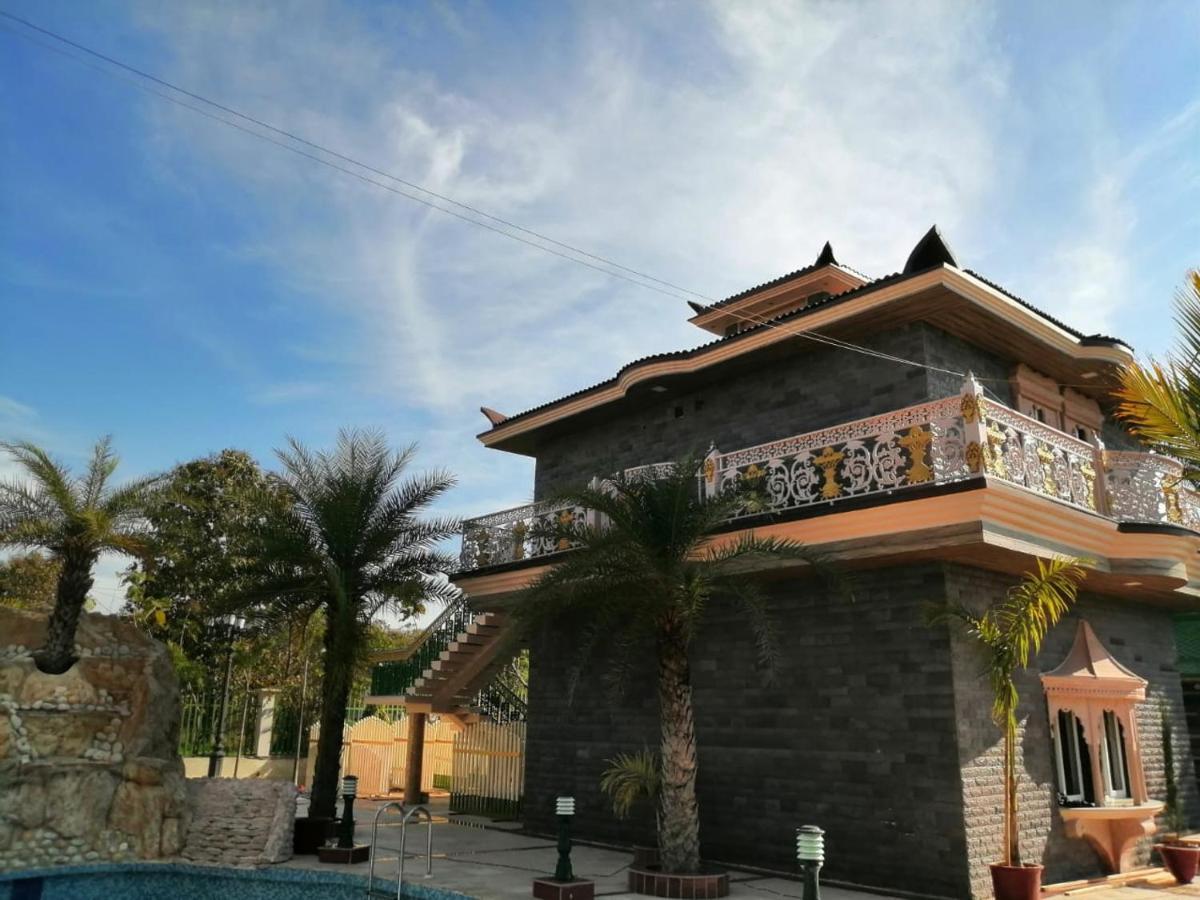 Mann The Palm Retreat Hotel Lucknow Exterior foto
