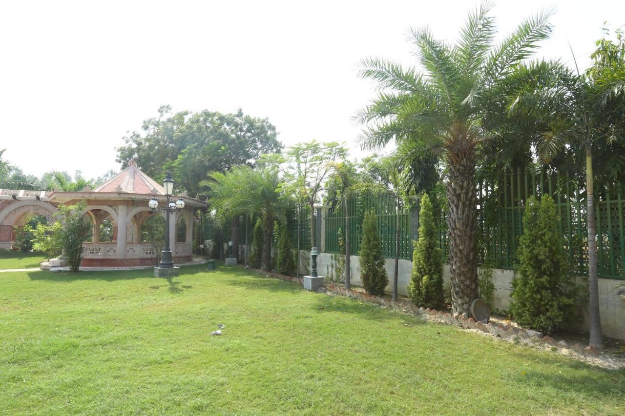 Mann The Palm Retreat Hotel Lucknow Exterior foto